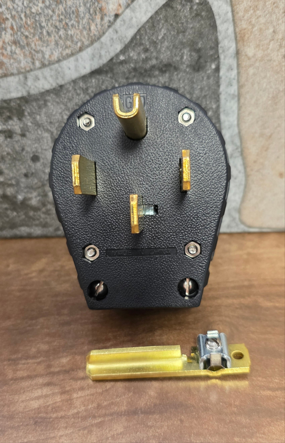 NEMA 14-30P/14-50P 125/250v Plug Macho Seymour