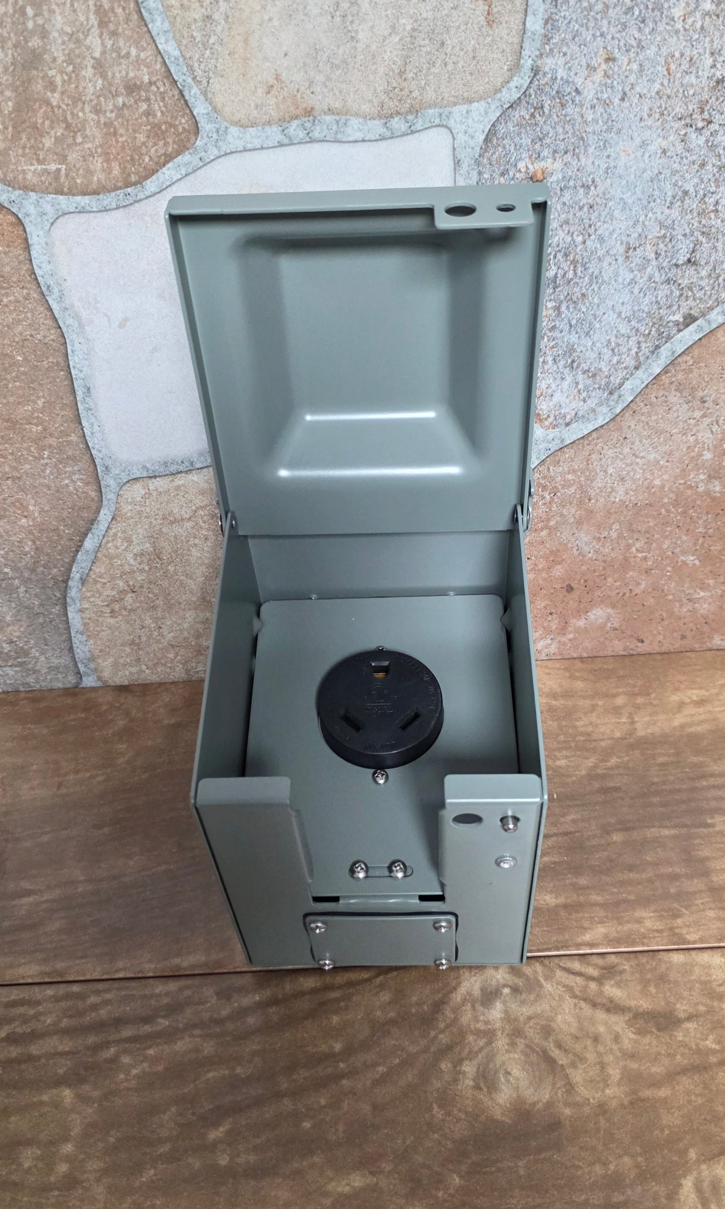 Caja outlet Nema TT-30R WaterProof intertek